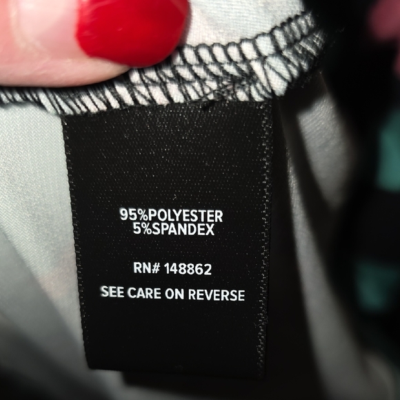 torrid Pastel Floral Top in Mint & Soft Pink - Picture 9 of 10